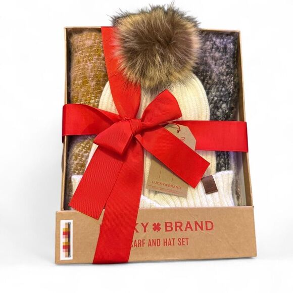 Lucky Brand Accessories - Lucky Brand Ladies Hat and Scarf Gift Set Cream winter holiday